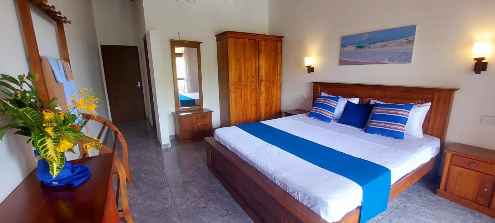 Turtle Paradise Villa Kosgoda Exterior photo